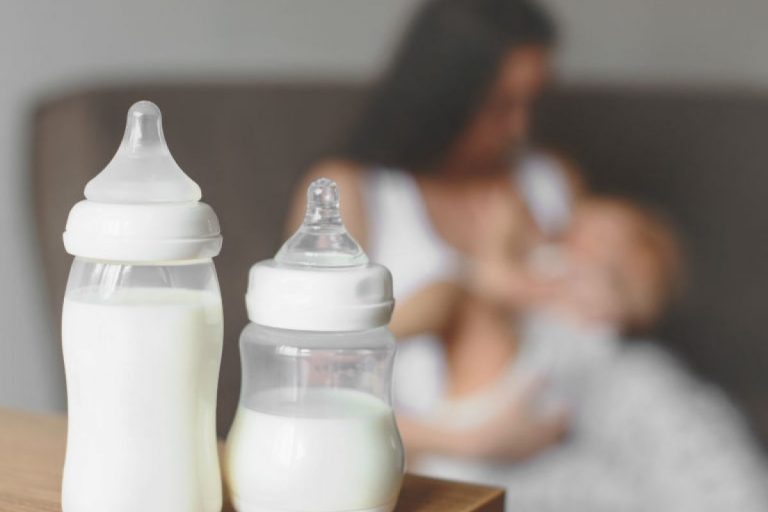 Βρέφος 4 μηνών: Πνίγηκε ενώ έπινε γάλα